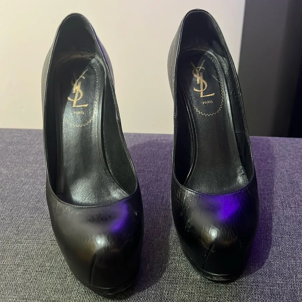 YSL pumps - Picture 1 of 3